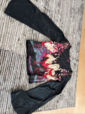 Silky Crane Print V-Neck Blouse with Cranes